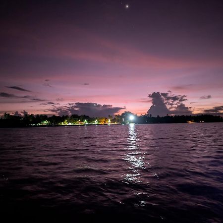 Sunny Breeze View Hotel Hangnaameedhoo Buitenkant foto