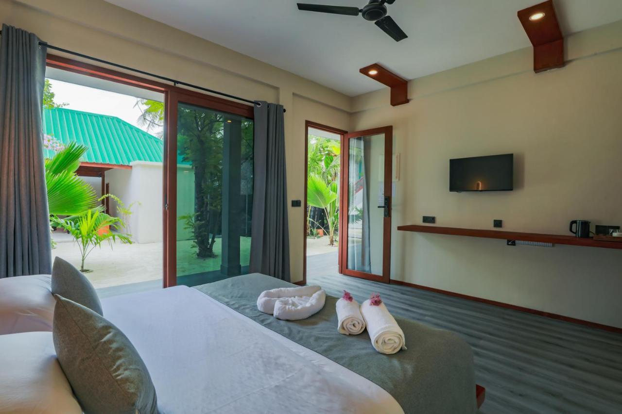Sunny Breeze View Hotel Hangnaameedhoo Buitenkant foto