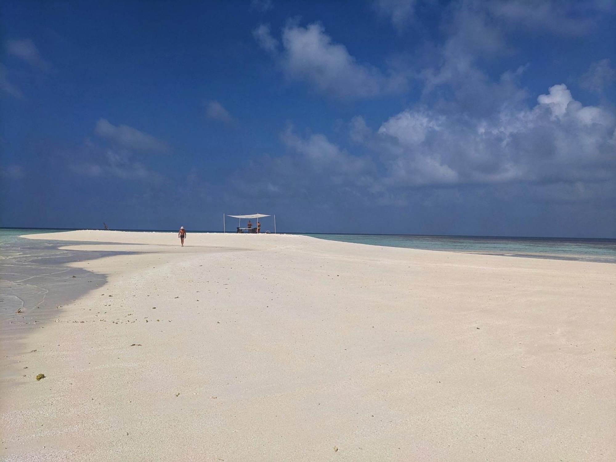 Sunny Breeze View Hotel Hangnaameedhoo Buitenkant foto